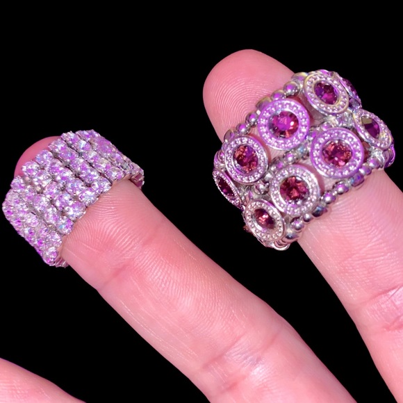 Set of Adjustable Rhinestone Rings - Picture 5 of 9